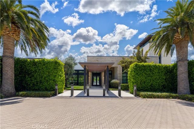 81 Ray, Irvine, CA 92618