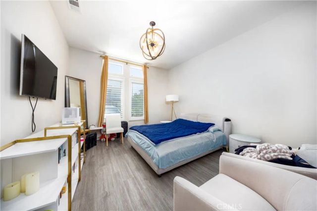 81 Ray, Irvine, CA 92618