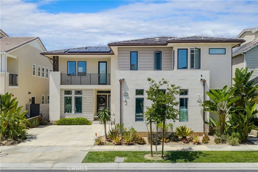 81 Ray, Irvine, CA 92618