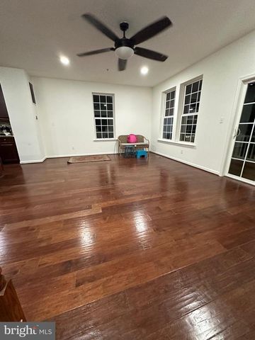 7968 QUIDDITCH LN, Elkridge, MD 21075