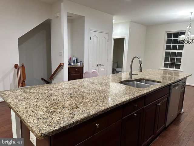 7968 QUIDDITCH LN, Elkridge, MD 21075