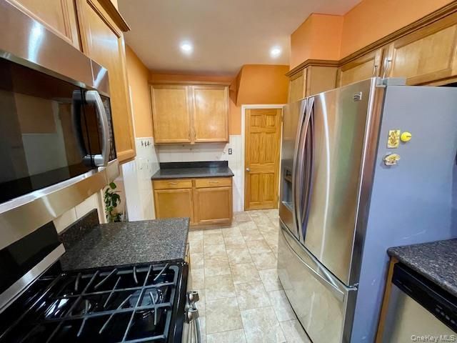 50-56 43rd Street, Woodside, NY 11377