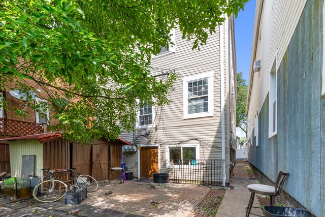 4418 S Honore Street, Chicago, IL 60609