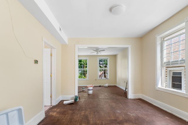 4418 S Honore Street, Chicago, IL 60609