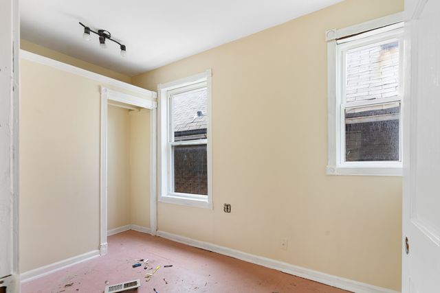 4418 S Honore Street, Chicago, IL 60609