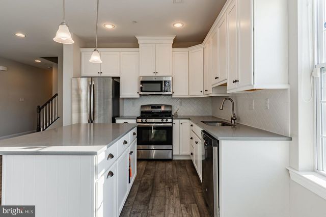 772 W 2ND ST, Lansdale, PA 19446