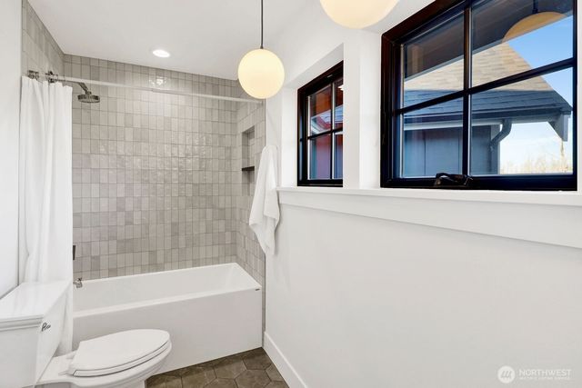 5700 Denali Lane, Bellingham, WA 98226