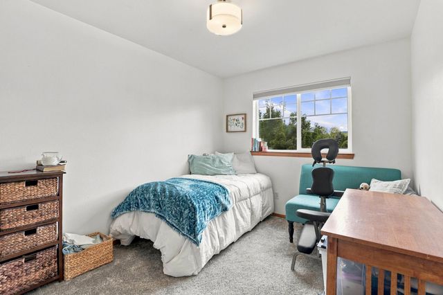 24281 E Sharp Ave, Liberty Lake, WA 99019