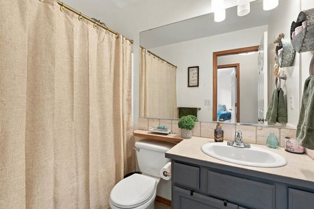 24281 E Sharp Ave, Liberty Lake, WA 99019