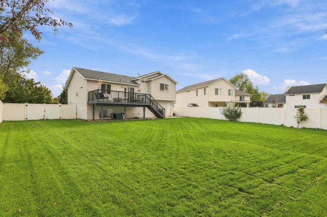 24281 E Sharp Ave, Liberty Lake, WA 99019