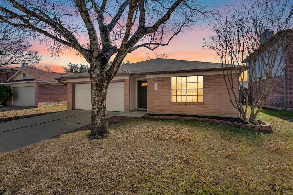 1105 Hughmont DR, Pflugerville, TX 78660