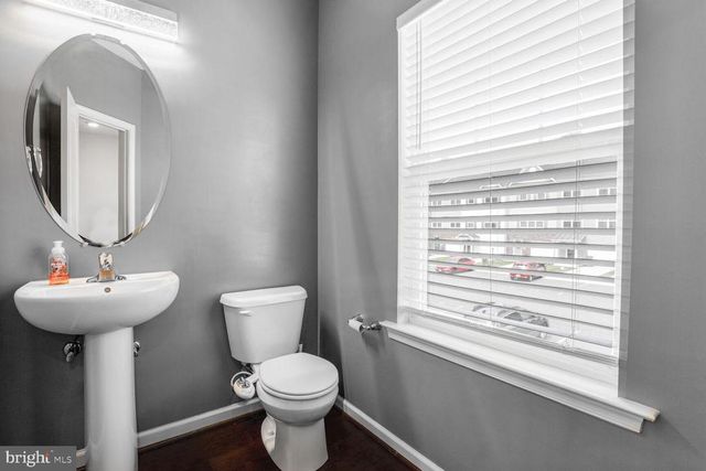 2437 DRAKE LN, Fredericksburg, VA 22408