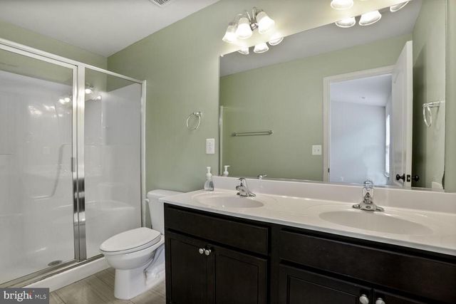 2437 DRAKE LN, Fredericksburg, VA 22408