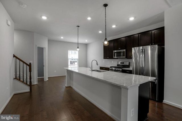 2437 DRAKE LN, Fredericksburg, VA 22408