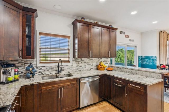 1221 FOUNTAIN HEAD Court, Lawrenceville, GA 30043