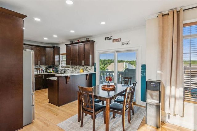 1221 FOUNTAIN HEAD Court, Lawrenceville, GA 30043