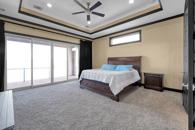 828 Lake View Drive, Montgomery, TX 77356