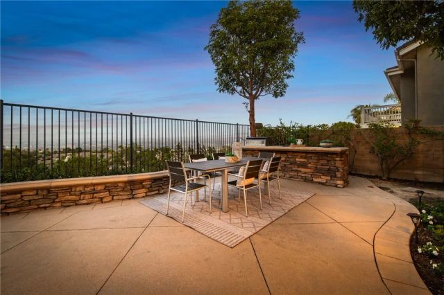 30 Groveside Drive, Aliso Viejo, CA 92656
