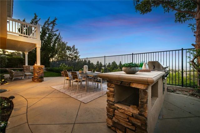 30 Groveside Drive, Aliso Viejo, CA 92656