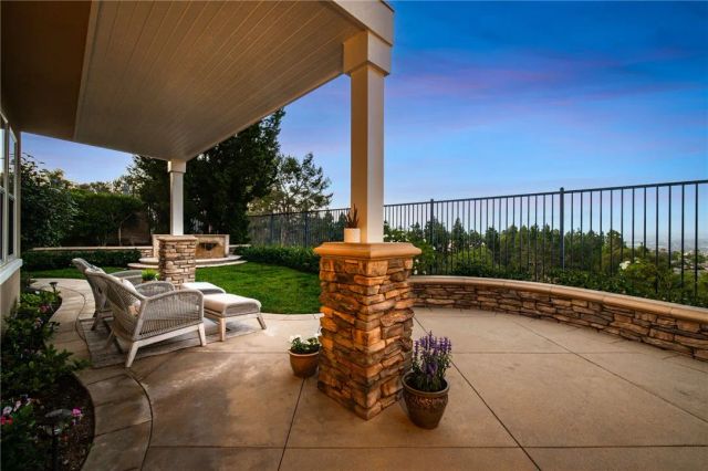 30 Groveside Drive, Aliso Viejo, CA 92656