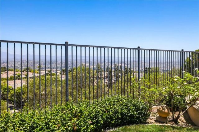 30 Groveside Drive, Aliso Viejo, CA 92656