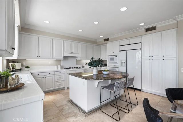 30 Groveside Drive, Aliso Viejo, CA 92656
