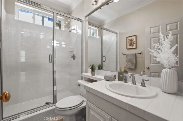 30 Groveside Drive, Aliso Viejo, CA 92656