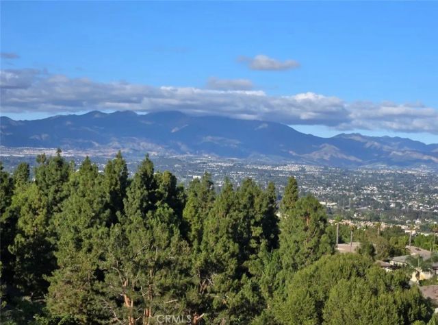 30 Groveside Drive, Aliso Viejo, CA 92656