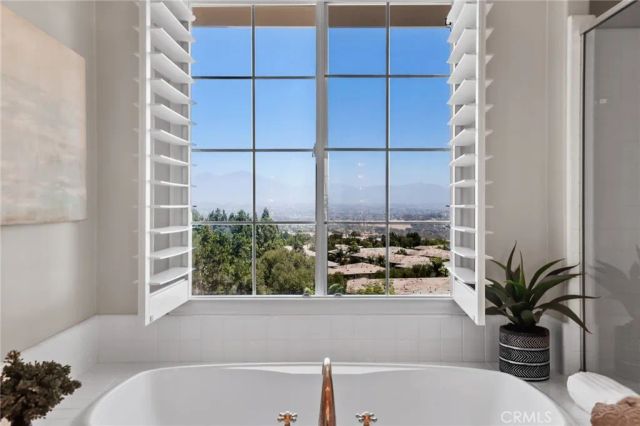 30 Groveside Drive, Aliso Viejo, CA 92656