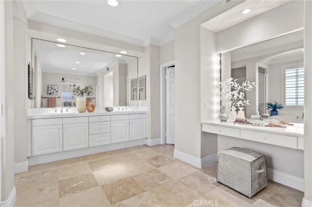 30 Groveside Drive, Aliso Viejo, CA 92656