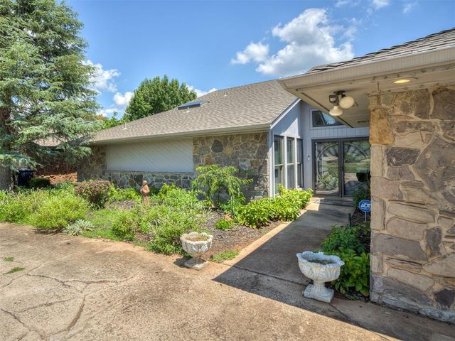 10604 Admiral Drive, Oklahoma City, OK 73162