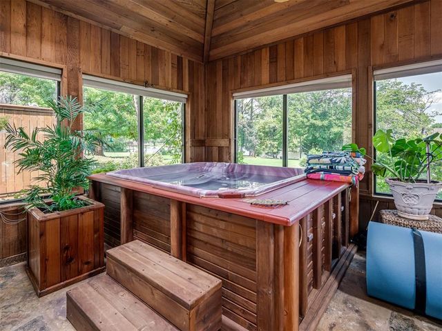 10604 Admiral Drive, Oklahoma City, OK 73162