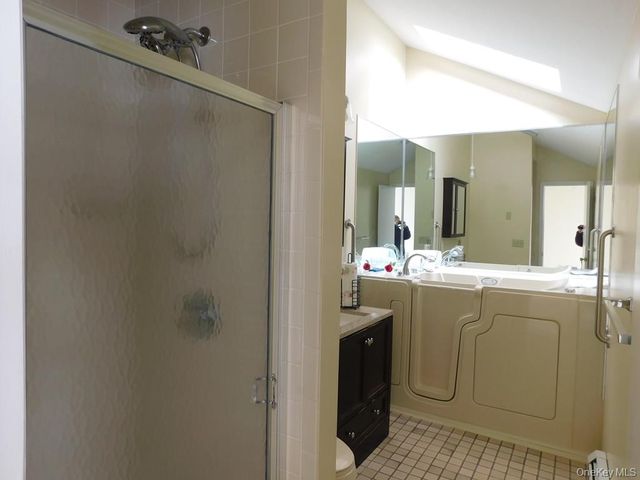 729 Hewitt Lane, New Windsor, NY 12553