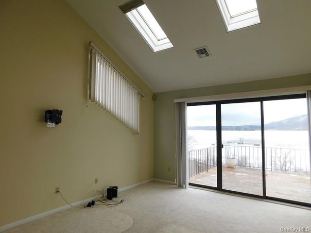 729 Hewitt Lane, New Windsor, NY 12553