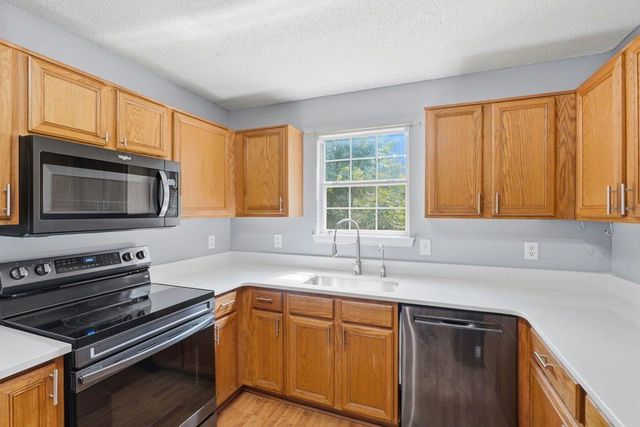 201 Hickory Lane, Cartersville, GA 30120