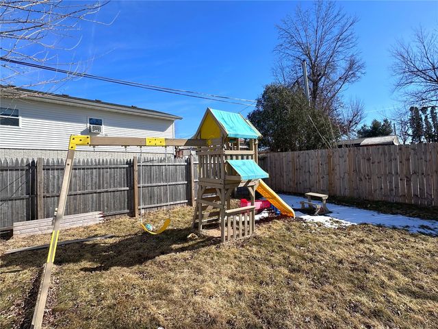 145 Belvedere Drive NW, Cedar Rapids, IA 52405