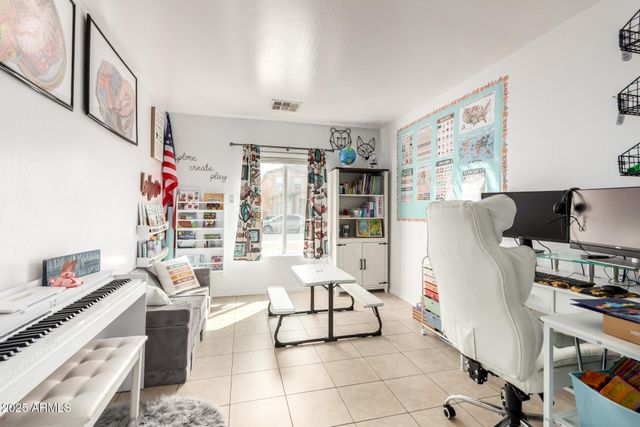 25220 W LA MONT Avenue, Buckeye, AZ 85326