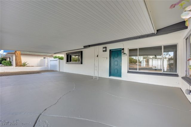 2325 Sombrero Drive, Las Vegas, NV 89169