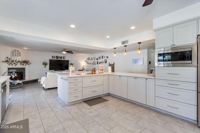 8219 N 3RD Avenue, Phoenix, AZ 85021