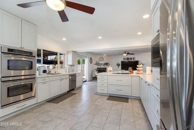 8219 N 3RD Avenue, Phoenix, AZ 85021