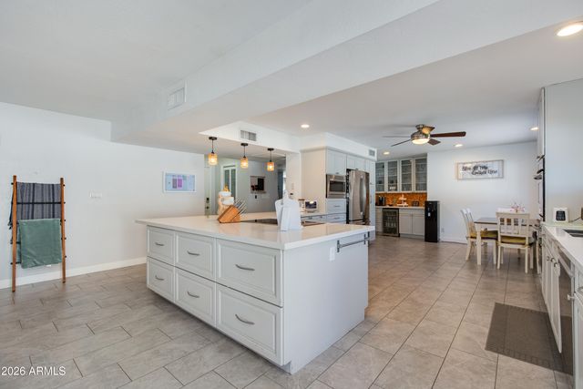 8219 N 3RD Avenue, Phoenix, AZ 85021
