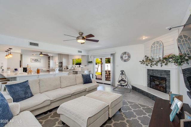 8219 N 3RD Avenue, Phoenix, AZ 85021