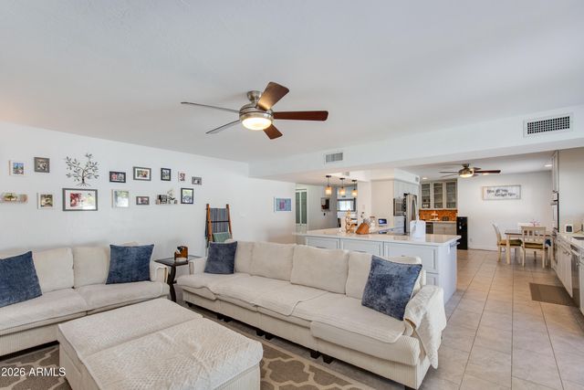 8219 N 3RD Avenue, Phoenix, AZ 85021