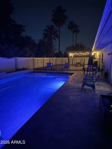8219 N 3RD Avenue, Phoenix, AZ 85021