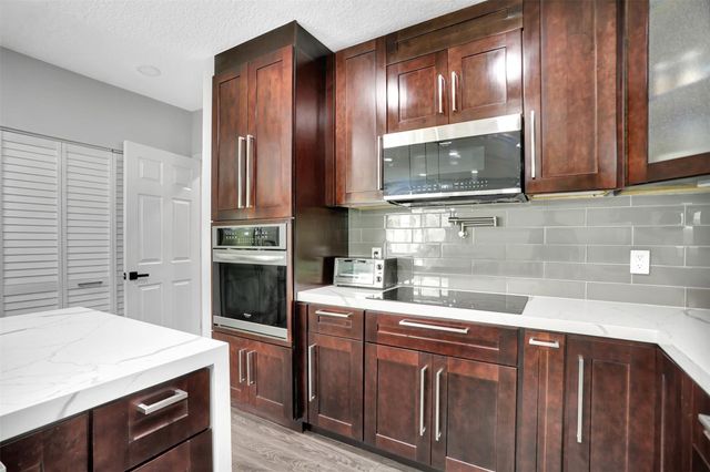 3668 Wilderness Way, Coral Springs, FL 33065