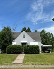 12025 East Boulevard, Cleveland, OH 44105