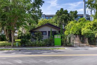 1113 NW 5TH AVENUE, Gainesville, FL 32601