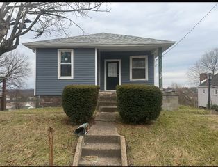 26 Coraopolis Rd, Kennedy Twp, PA 15108