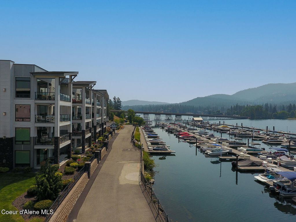 447 W Waterside DR, APT 301, Post Falls, ID 83854 photo 5