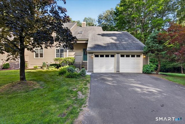 40 Eaton Woods Road 40, Hamden, CT 06518